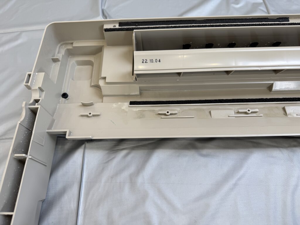 市川市天井埋込エアコンクリーニングお掃除