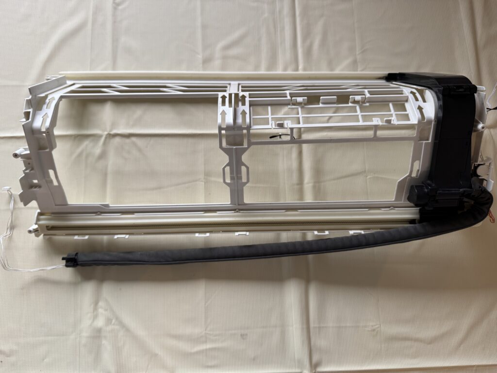 市川市お掃除エアコンクリーニング（掃除）