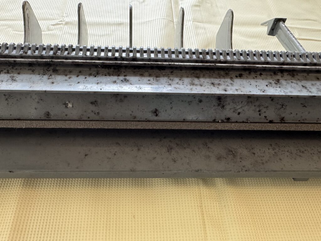 市川市エアコンクリーニング完全分解洗浄業者